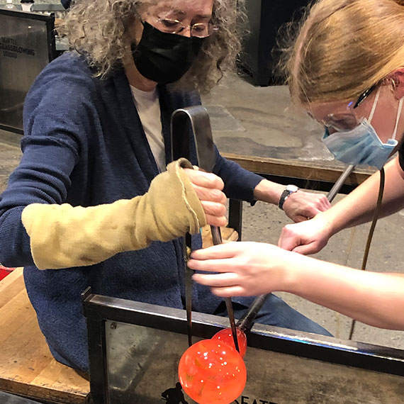 I had a few glass blowing lessons, to try it for myself!